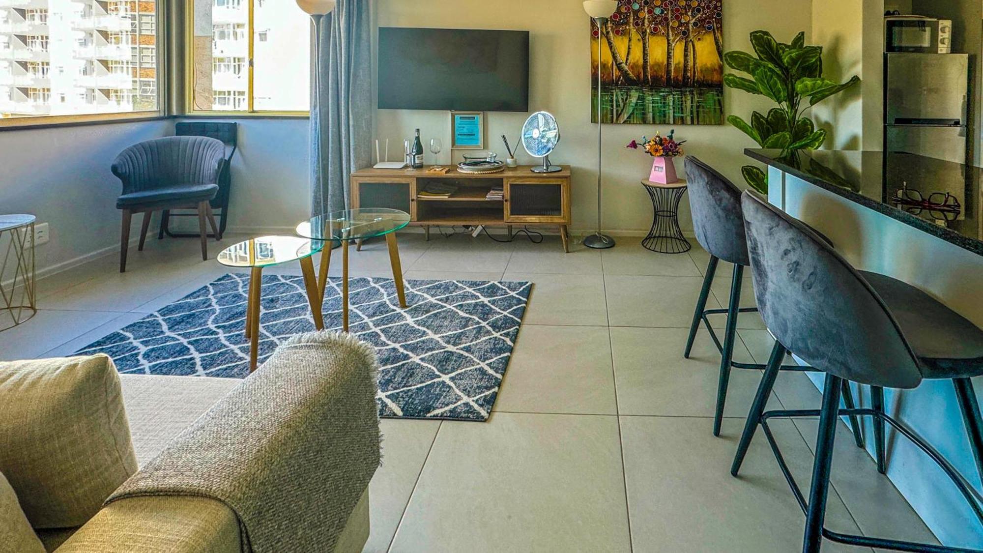Apartment Centurion 207 Luxury Sea Point One Bedroom With Access To Magnificent Pool Perfect Location By Super Host Melvyn Kapstadt
