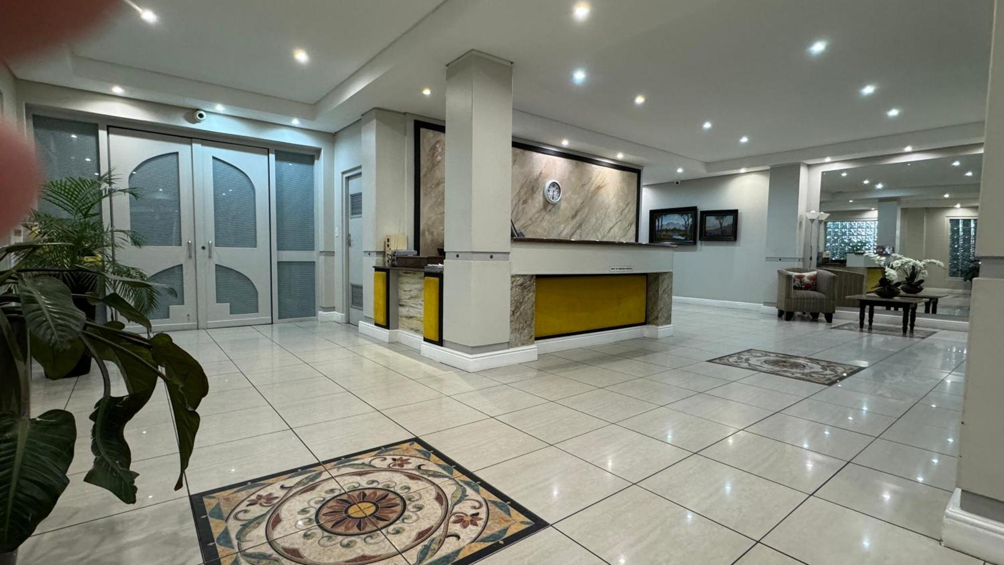Centurion 207 Luxury Sea Point One Bedroom With Access To Magnificent Pool Perfect Location By Super Host Melvyn Kaapstad